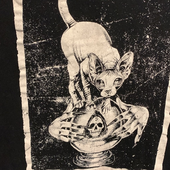 BlackCraft Ryan Ashley Malarkey Cat Girls Tee - Picture 5 of 6